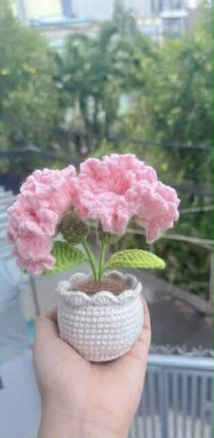 Soft Pink Crochet Bloom in Pot – Handmade Décor